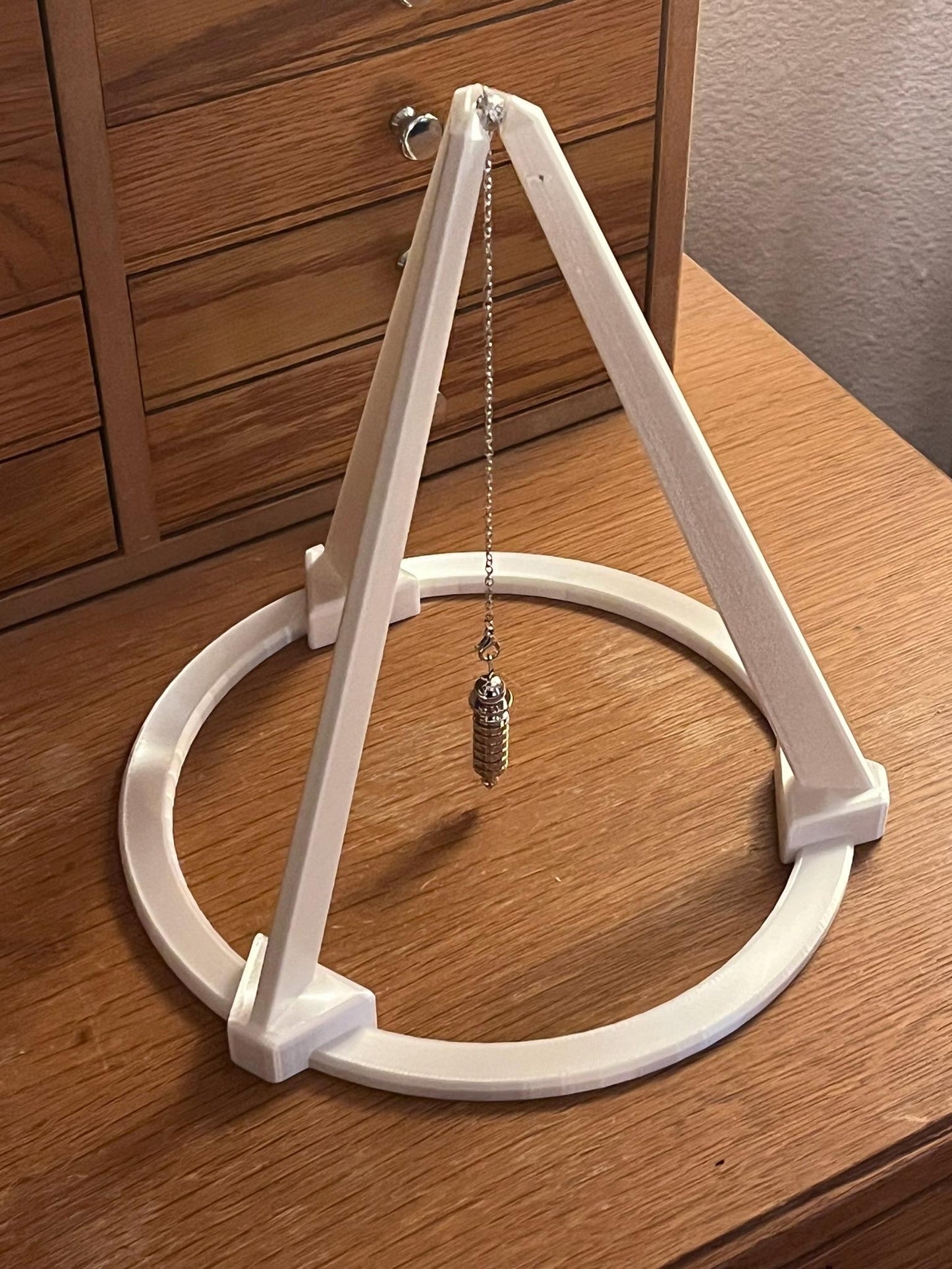 Large Open Tripod Stand