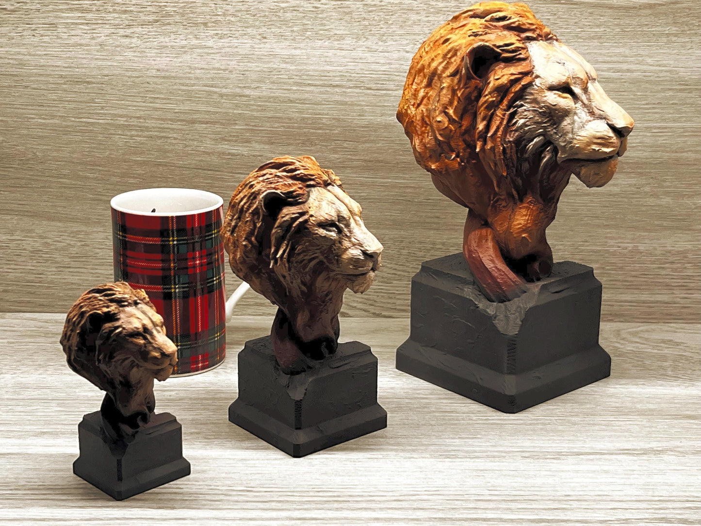 Hand Painted Lion Sculpture 3D Print