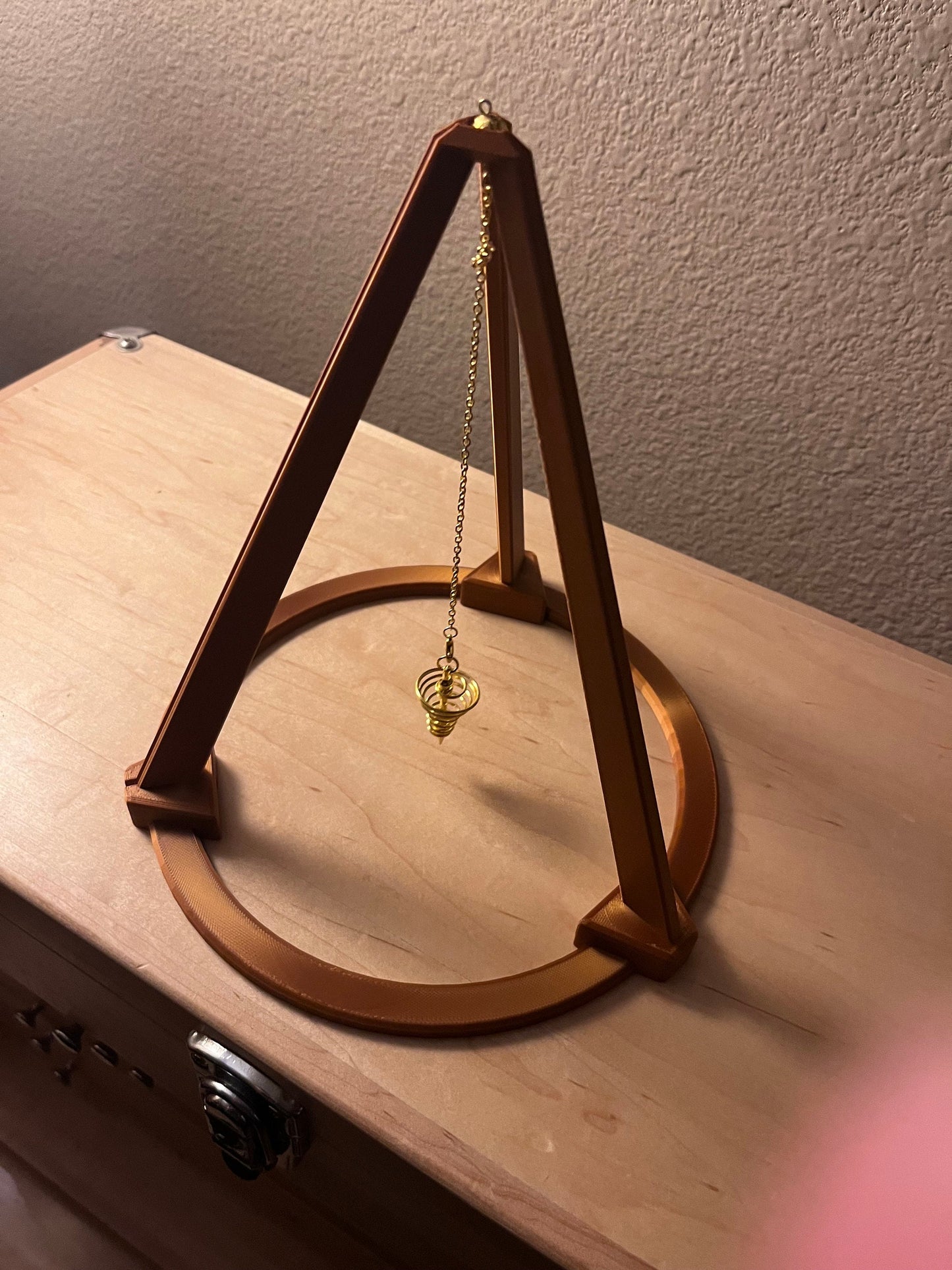 Large Open Tripod Stand